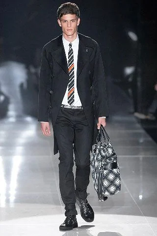 Look 19